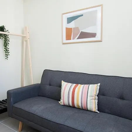 Modern Beauty In Central Athens! Apartment *